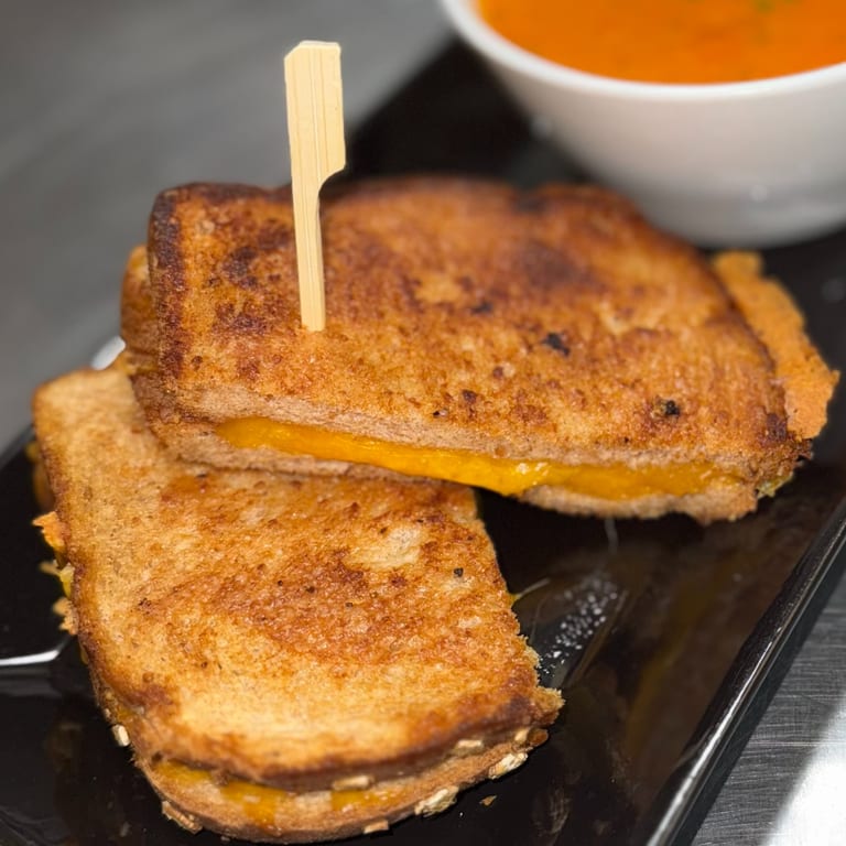 Grilled Cheese Delights: A Cheesy Cafe Favorite
